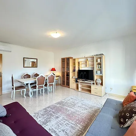 New! 3 Bedroom Capitao Joaquim Maria Galhardo شقة